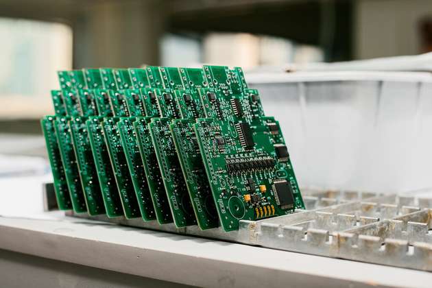 Zur Absicherung zukünftiger Bauteil-Obsoleszenzen helfen Wartungsverträge, um die langfristige Fertigung eines Produkts zu garantieren.