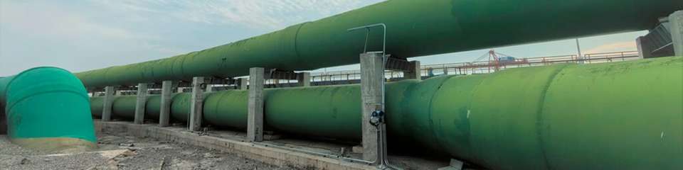 Wenn Meerwasser in GFK-Rohren fließt und keine hohe absolute Genauigkeit benötigt wird, können Clamp-on-Geräte eine geeignete Methode zur Durchflussmessung darstellen.