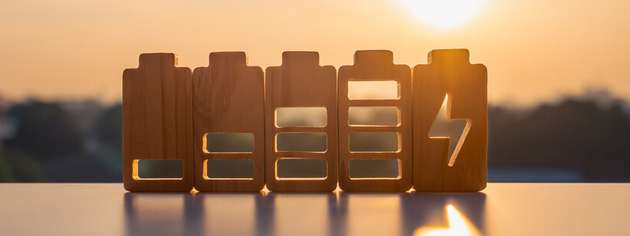 Der Tag der Batterie zeigt, wie weit wir gekommen sind: von Voltas einfacher Zelle zu komplexen Speichersystemen, die das Rückgrat der Energiewende bilden.