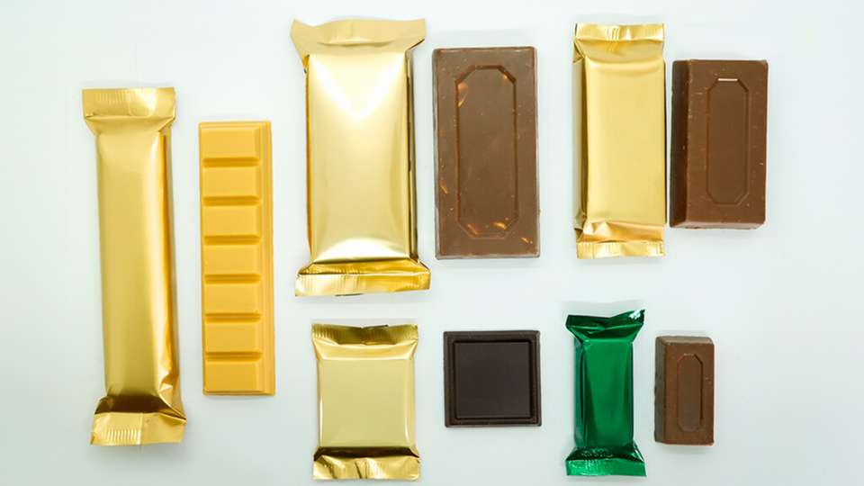 Eine Maschine, viele Formate: Flexible Lösung für Schokoladenverpackungen Die beiden FPC5-Maschinen für die Erstverpackung sind jeweils für die Verarbeitung von fünf unterschiedlichen Produktformaten ausgelegt.
