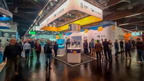 Auf der SPS stehen bei Sabo Mobile IT neben KI-Agenten und Virtual Reality auch Sprachsteuerung und das Internet der Dinge im Fokus.