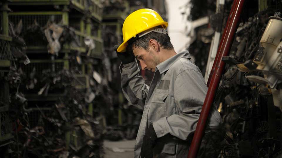 Ungeplante Stillstände verursachen hohe Kosten in der Industrie – laut Studie belaufen sich die Verluste auf bis zu 1,53 Millionen Euro pro Stunde.