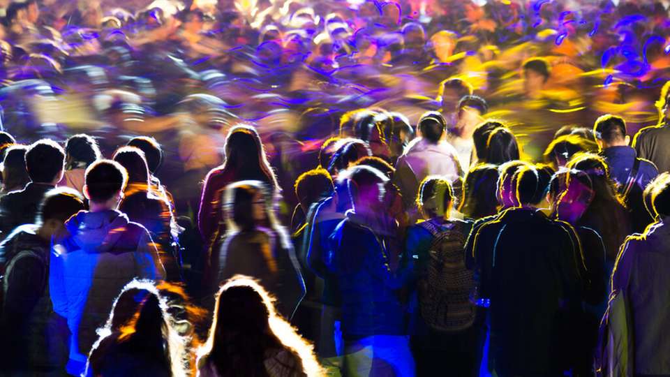 Die SPS 2025 in Nürnberg präsentiert Trends und Technologien rund um Industrial AI, smarte Produktion und industrielle Kommunikation.