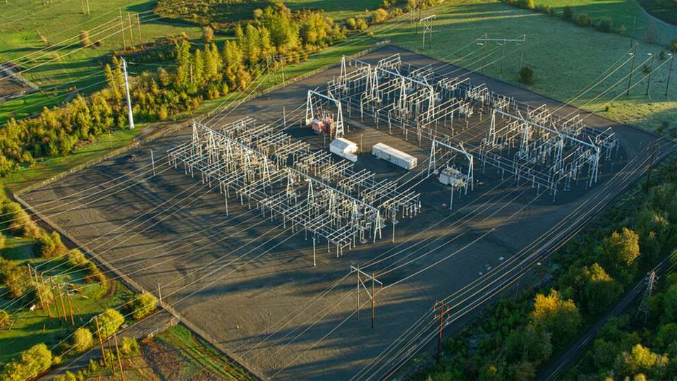 Das deutsche OT-Cybersicherheitsunternehmen Rhebo bestätigt die Warnung des BSI, dass Umspannwerke bislang mehrheitlich unsicher sind.