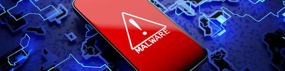 Wie bereits im Vorjahr verbreiteten Cyberkriminelle ihre Schadsoftware über vertrauenswürdige Marktplätze und hatten hybride Arbeitsumgebungen im Visier. 