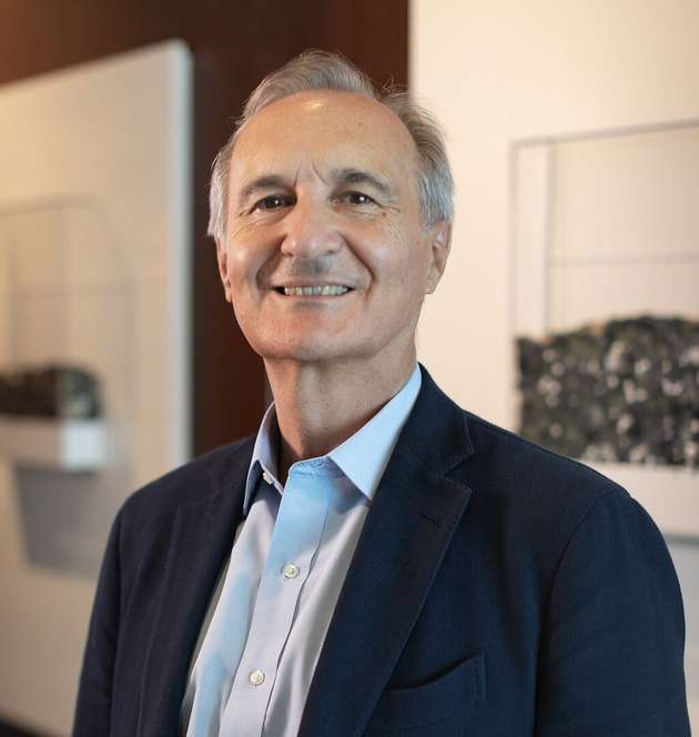 „Gemeinsam treiben wir die Transformation intelligenter Industrien voran, indem wir überlegene Plattformen bereitstellen, mit denen Kunden die nächste Generation industrieller PCs entwickeln und Edge-KI-Applikationen in großem Maßstab ausrollen“, sagt Enrico Salvatori, Senior Vice President und President von Qualcomm Europe.