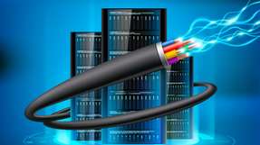 Kleiner Serverraum oder großes Rechenzentrum: Beim Aufbau einer IT-Infrastruktur muss neben Stromversorgung und Kühlung auch die Cybersicherheit stimmen.