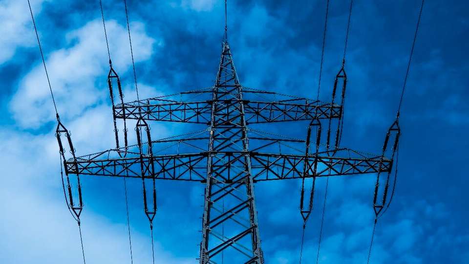 Farfalle entwickelt ein faires, intelligentes Steuerungssystem, das dank „Fairness-Faktor“ nur die Anlagen drosselt, die wirklich zur Netzstabilisierung nötig sind.