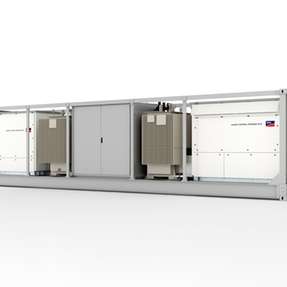 Die 40-Fuß-MVPS vereint alle zentralen Mittelspannungskomponenten für PV- und BESS-Großanlagen in einer kompakten Einheit.