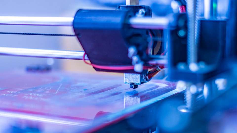 Sonojet erhält den Leibniz-Gründungspreis 2026 für eine neue Aerosoldrucktechnologie, die die Herstellung gedruckter Elektronik auf 3D-Oberflächen effizienter macht und den Weg zum Markteintritt 2026 ebnet.