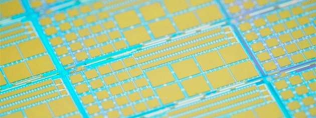 Der Ausschnitt eines am Fraunhofer IMS gefertigten 200-mm-Wafers zeigt die neuesten Varianten der Silizium-Photomultiplier.