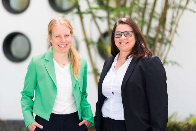 Dr. Judith Richter und Andrea Häußermann, Program Manager Sustainability bei Bürkert Fluid Control Systems.