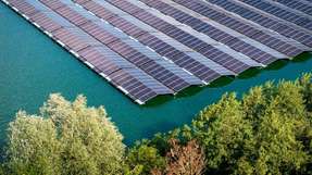 BayWa r.e. veräußert das größte Floating-PV-Projekt in den Niederlanden.