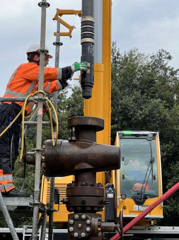 Testbohrung in Groß Schönebeck, an der ein neues Vakuumrohr-System für industriell nutzbare Tiefengeothermie unter realen Bedingungen vermessen wird.