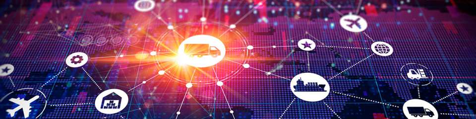 Sprachgeführte Arbeit mit Headset ermöglicht freihändiges Kommissionieren und liefert gleichzeitig Echtzeitdaten zur Steuerung von Lager- und Logistikprozessen.