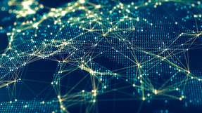 Robotron zeigt Software für digitale Netzsteuerung, RLM-Integration, Prognosen und prozessintegrierte Finanzbuchhaltung.