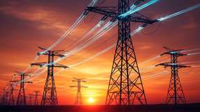 Der digitale Zwilling bündelt Netzdaten, macht Lastflüsse sichtbar und ermöglicht eine präzise sowie automatisierte Steuerung des Niederspannungsnetzes.