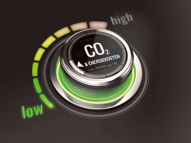  Die Berechnung der Energieeffizienz für zwei verschiedene Maschinen zeigt, wie viel Energiekosten die Direktantriebstechnik einspart, die zudem einen sehr attraktiven ROI liefert.