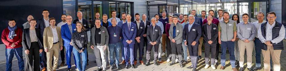 Das Vorhaben hat ein Gesamtvolumen von rund 11.5 Millionen Euro und wird vom Bundesministerium für Wirtschaft und Energie (BMWE) für eine Dauer von drei Jahren gefördert.