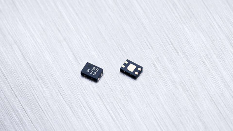 Der MLX90296 kombiniert eine digitale Architektur, niedrigen Stromverbrauch und flexible Empfindlichkeitsoptionen, um präzise, kontaktlose Linearmessungen in Gaming‑Controllern, IoT‑Geräten und industriellen Systemen zu ermöglichen.