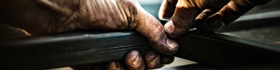 Für einfache, lineare Bewegungen sind kartesische Systeme oft präziser, wirtschaftlicher und nachhaltiger als Gelenkarmroboter.