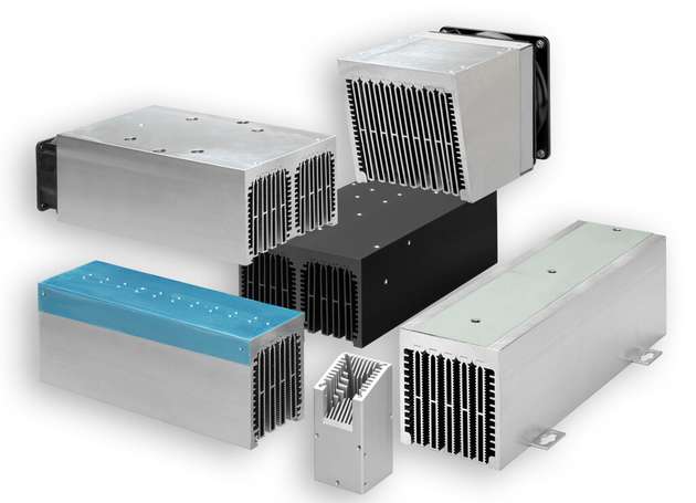 Leistungsstarke Lüftermotoren ergeben in Verbindung mit einem Aluminiumhohlkammerprofil mit innovativer Wärmetauschstruktur beste thermische Wirkungsgrade.