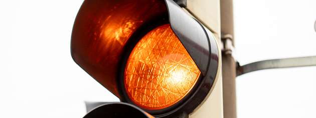 Das False-Hope-Syndrom stellt eine Gefahr für den Mittelstand dar und erfordert bis 2026 klare Entscheidungen statt wirkungslosen Optimismus.