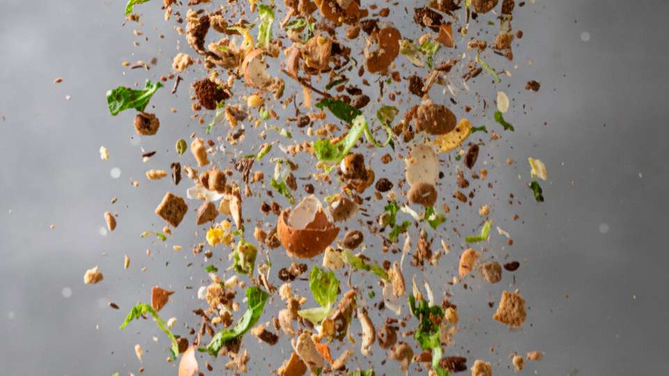 Der Easy Maintenance Mazerator von Seepex zerkleinert Feststoffe effizient und ermöglicht schnellen Zugriff auf die Schneideinheit für Wartung und Störstoffentfernung.