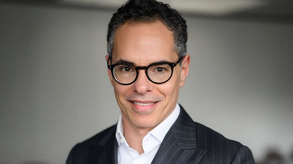 Alessandro Cataldi, Global Head of Strategic Marketing & Product bei nVent Schroff.