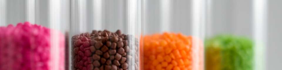 In Deutschland hat Evonik eine deutliche Kapazitätserweiterung für hydroxylterminierte Polybutadiene (HTPB) vorgenommen.