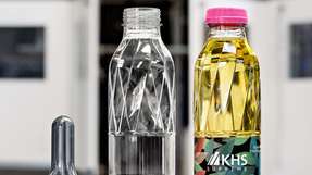 PET-Flasche mit Plasmax-SiOx-Beschichtung als Glasbarriere, die sauerstoffempfindliche Getränke vor Oxidation schützt.