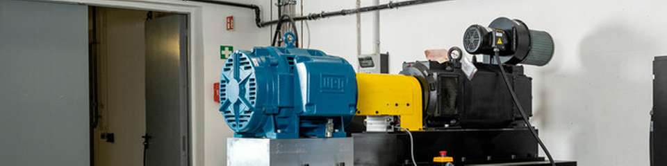 In der Praxis weichen unter idealisierten Laborangaben ermittelte Effizienzwerte häufig deutlich von den realen Werten ab. Der neue Motorprüfstand dagegen soll belastbare, reproduzierbare Messergebnisse produzieren.