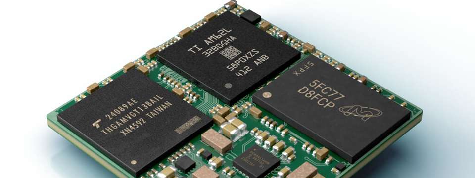 Für HMI und vernetzte Systeme ausgelegt: Mit MIPI‑DSI und RGB für Bedienoberflächen sowie zwei Gigabit‑Ethernet-Ports und zwei CAN‑FD-Schnittstellen adressiert das OSM‑S AM62L Anwendungen von Gebäudeautomation bis EV‑Ladestationen.