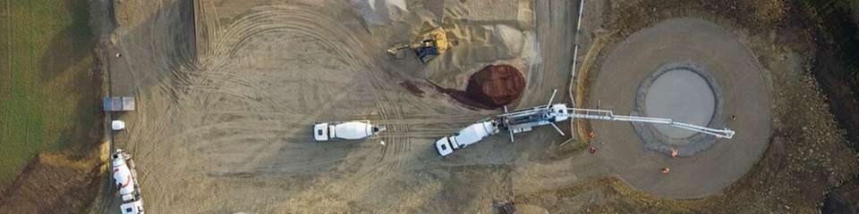 Der neue Hybridpark Hommerdingen-Biesdorf kombiniert Wind- und Solarenergie über einen gemeinsamen Netzanschluss und sorgt so für eine effizientere, netzschonendere und kostengünstigere Stromerzeugung.