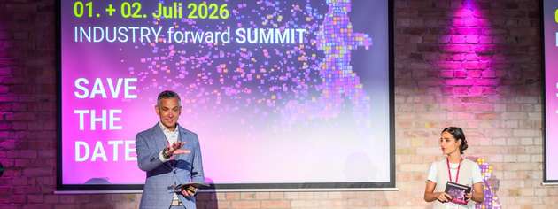 Vom 1. bis 2. Juli 2026 findet der 7. INDUSTRY.forward SUMMIT in Berlin statt. Auch dieses Jahr treffen sich Entscheider und Lenker aus dem deutschen Mittelstand bei der Zukunftskonferenz der Industrie, um über Strategien für den Standort, Souveränität und KI-Skalierung zu diskutieren.Im Video sehen Sie die Highlights des letzten INDUSTRY.forward SUMMIT.