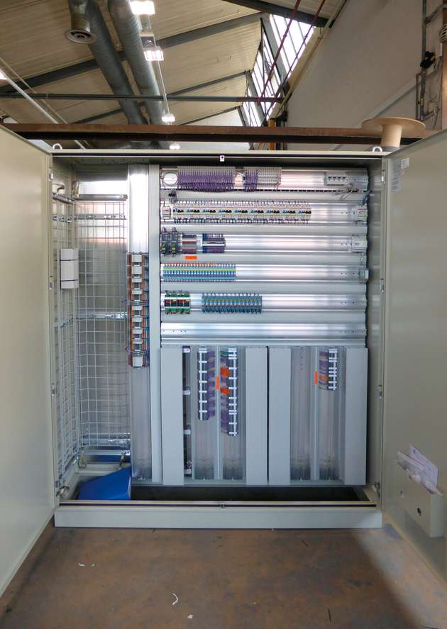 Steuerungsschaltschränke für die Fernwirkungsanlagen der BLT