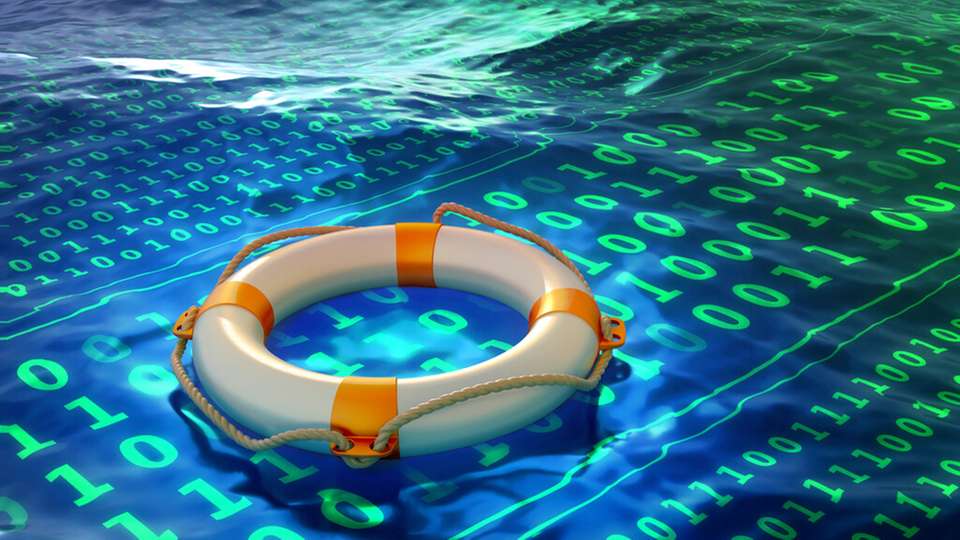 Wenn eine Maschine für die Arbeitsfähigkeit eines Betriebes zentral ist, man auf die Lieferung einer Ersatzmaschine aber beispielsweise mindestens sechs Wochen warten muss, rechnen sich die Kosten einer Datenrettung.