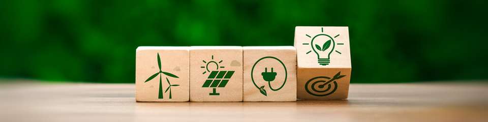 Wie viel steuerbare Backup-Leistung braucht Deutschland, um bis 2045 klimaneutral zu werden – und warum können wasserstofffähige Gaskraftwerke bei Dunkelflauten trotz geringer Auslastung Kosten, Überkapazitäten und Versorgungsrisiken begrenzen?