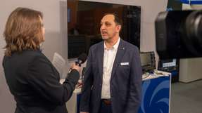 Thomas Rottach, Vertriebs- und Marketingleiter bei Siglent, im Interview auf der Roten Couch!