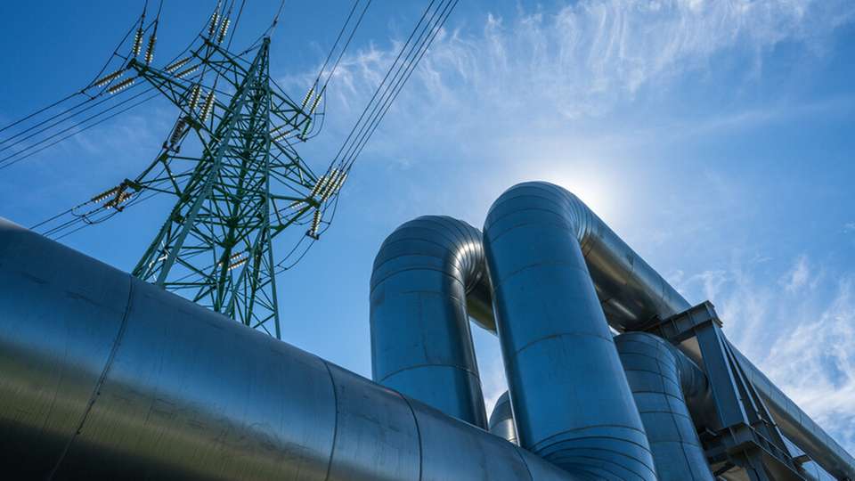 Bei Power-to-Gas wird überschüssiger Strom als synthetisches Erdgas (SNG) aus Wasserstoff und CO2 gespeichert.