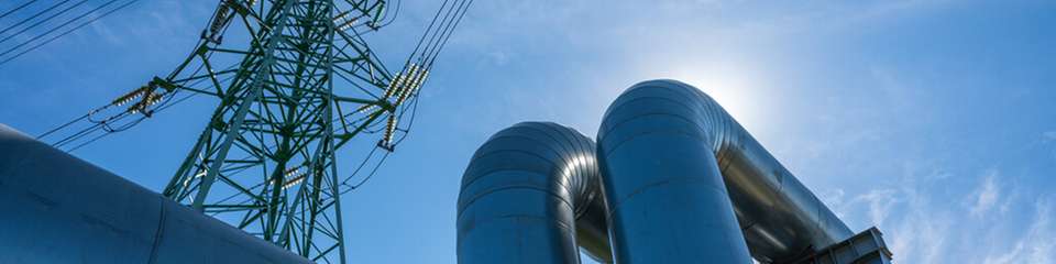 Bei Power-to-Gas wird überschüssiger Strom als synthetisches Erdgas (SNG) aus Wasserstoff und CO2 gespeichert.