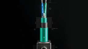 Ethernet-APL ermöglicht die Nutzung von Ethernet über Zweidrahtleitungen bis in explosionsgefährdete Bereiche. In Brownfield-Anlagen entstehen hybride Architekturen, die Feldbus, Remote-I/O und Proxy-Technologien kombinieren.