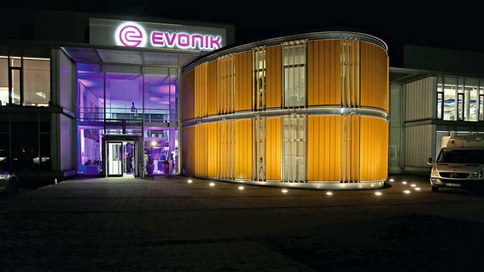 Evonik formt die strategische Forschung zur „Innovation Factory“ um: Programme sollen binnen fünf Jahren bis zur Übergabe in eine Business Line entwickelt werden.