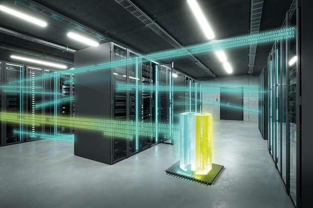 Die Virtual PLCnext Control Rechenzentrum: Skalierbare Steuerung, Echtzeitanalyse und maximale Betriebseffizienz.