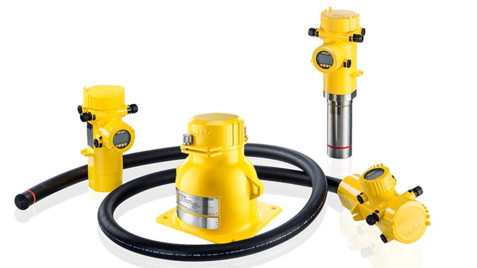 Radiometrische Sensoren messen den Füllstand, den Grenzstand oder die Dichte berührungslos durch Rohr- oder Behälterwände.