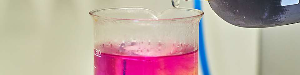 Wenn Säuren und Metalle im Kreislauf bleiben, gewinnen Unternehmen und Umwelt gleichermaßen. 