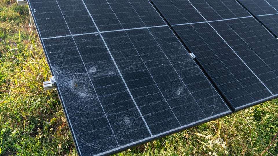 Röntgenmessungen haben strukturelle Veränderungen in Perowskit-Zellen bei Temperaturzyklen aufgezeigt – ein Ansatzpunkt für die Entwicklung stabilerer Tandem-Solarzellen.