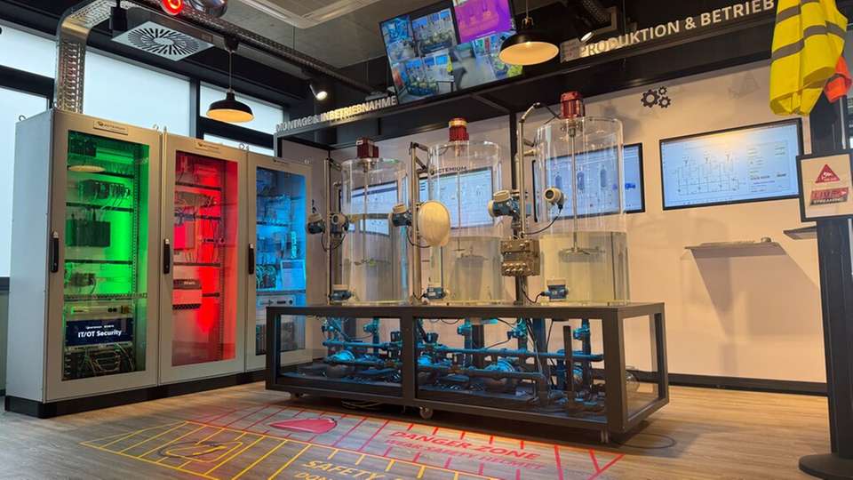 Live‑Einblicke in Steuerungstechnik, OT‑Security und moderne Prozessautomation.