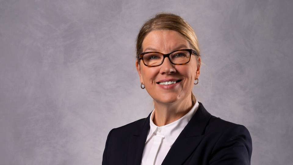 Nicole Clement, Chief Business Unit Leader bei Comau: „Wir sind einer der wenigen großen Roboterhersteller, der seine Eigentümerschaft nicht in Asien hat. Wir sind weiterhin Europa für Europa.“