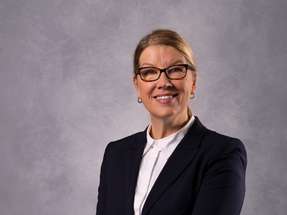 Nicole Clement, Chief Business Unit Leader bei Comau: „Wir sind einer der wenigen großen Roboterhersteller, der seine Eigentümerschaft nicht in Asien hat. Wir sind weiterhin Europa für Europa.“